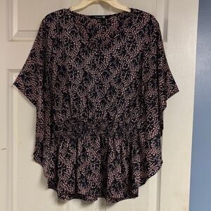 Forever 21 Navy and Pink Patterned Blouse